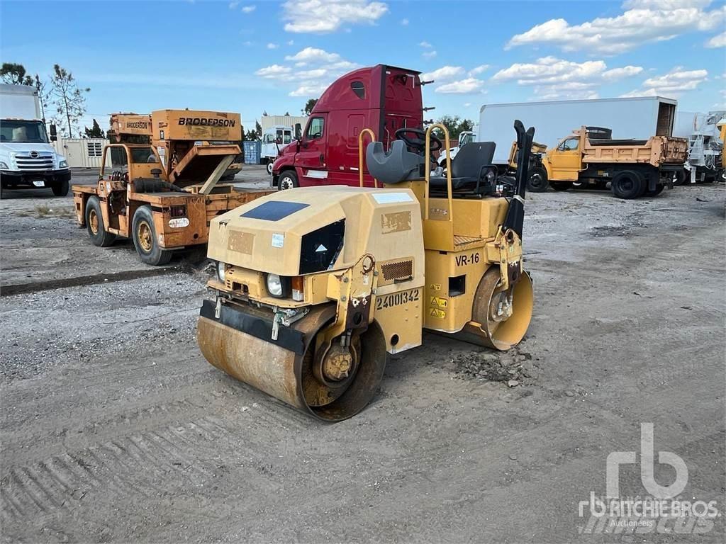 CAT CB24 Tvilling tromle