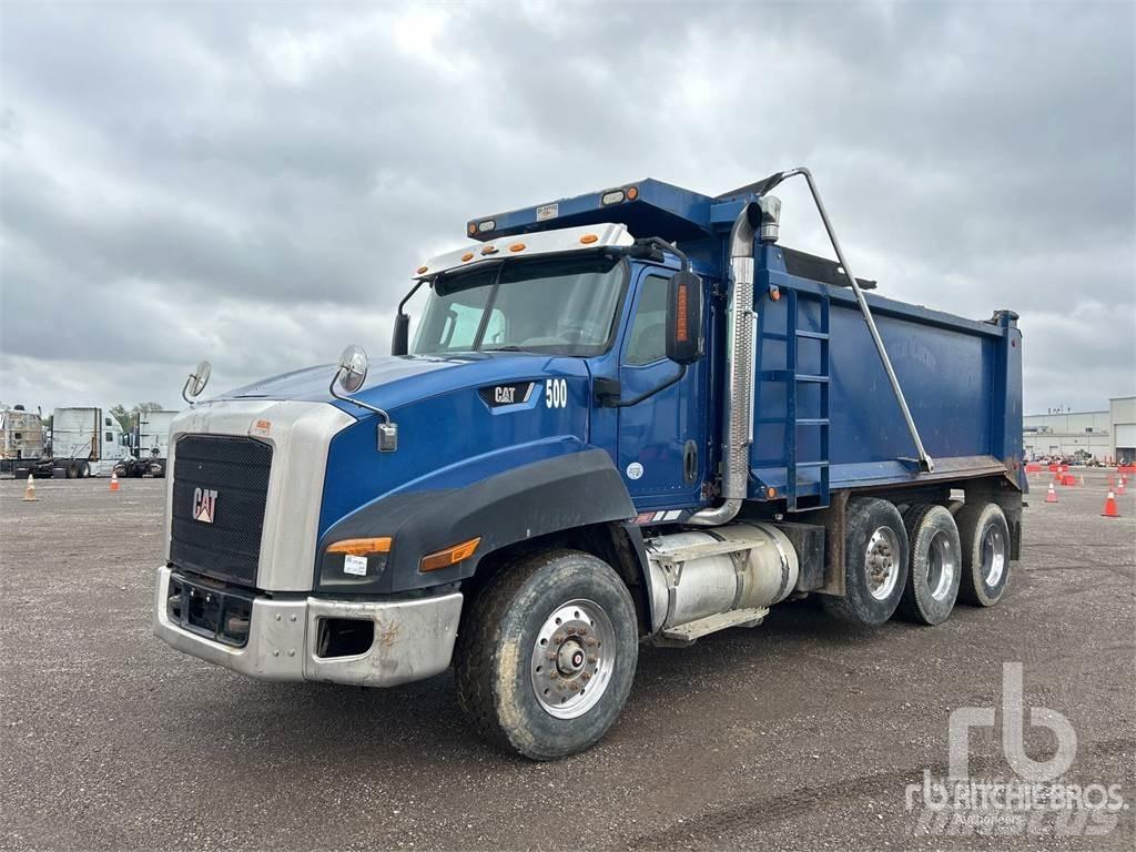 CAT CT660 Lastbiler med tip