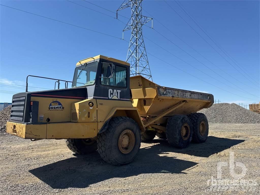 CAT D250E Terrængående lastbiler