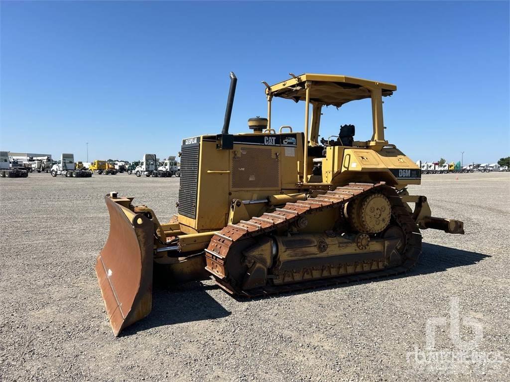 CAT D6M XL Bulldozer på larvebånd