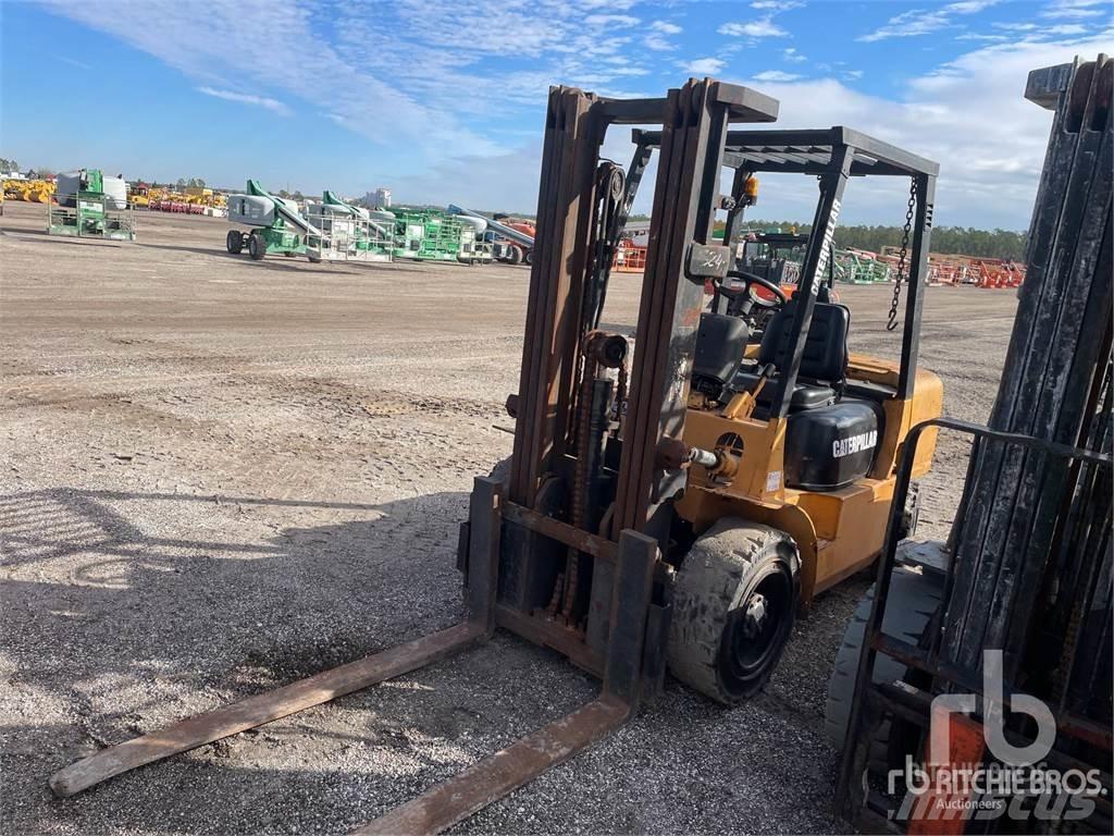 CAT DP30K Diesel gaffeltrucks