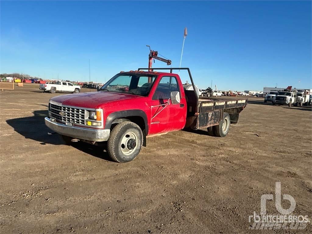 Chevrolet 3500 Lastbil med lad/Flatbed