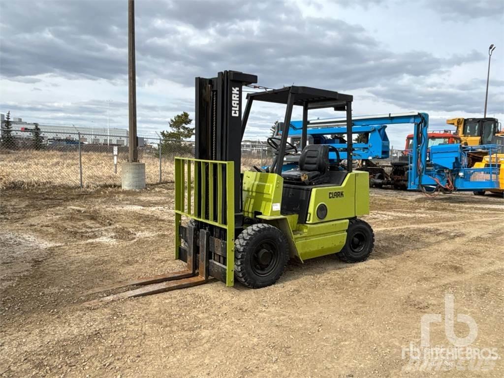 Clark GPS25MC Diesel gaffeltrucks