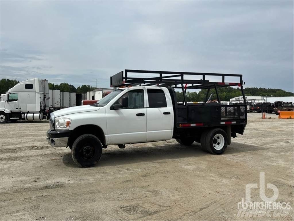 Dodge RAM 3500 Lastbil med lad/Flatbed