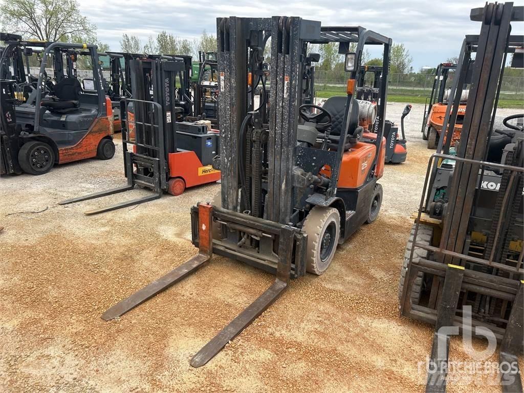 Doosan G25G Diesel gaffeltrucks