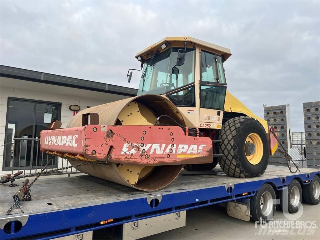 Dynapac CA252D Jordvibrationstromler