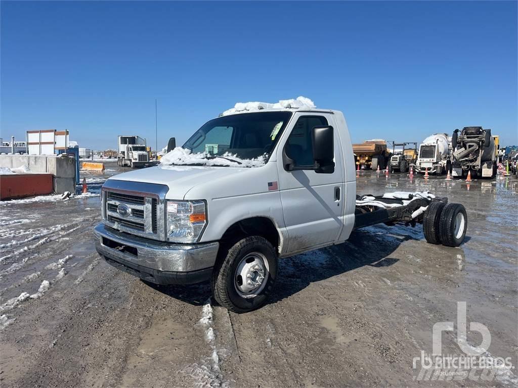 Ford E450 Chassis