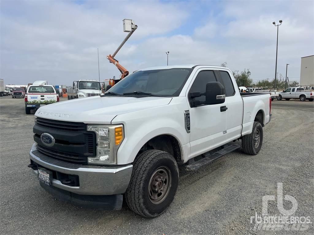 Ford F-250 Pickup/Sideaflæsning