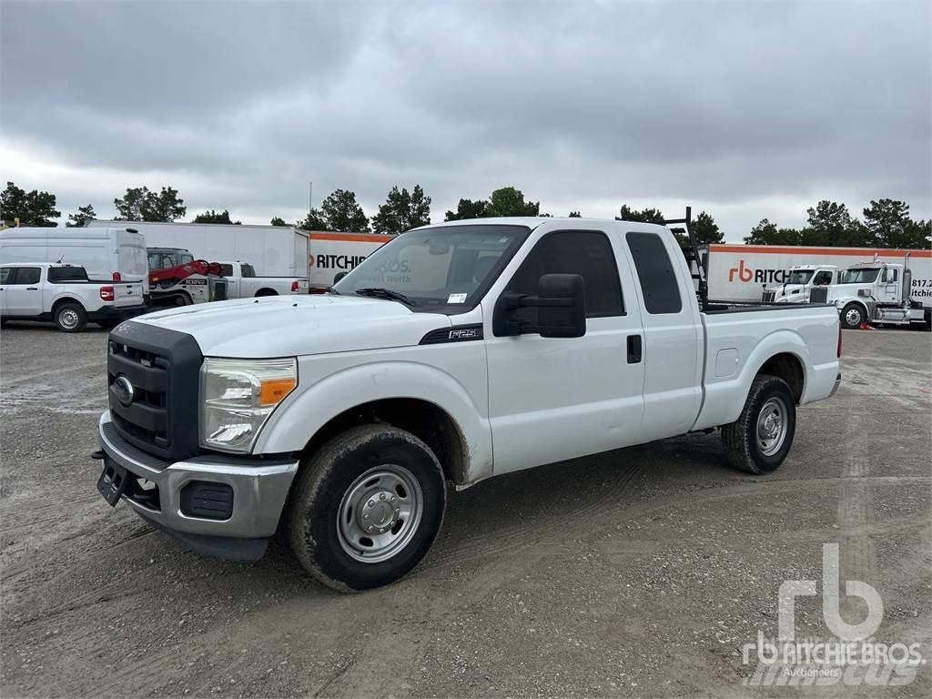 Ford F-250 Pickup/Sideaflæsning