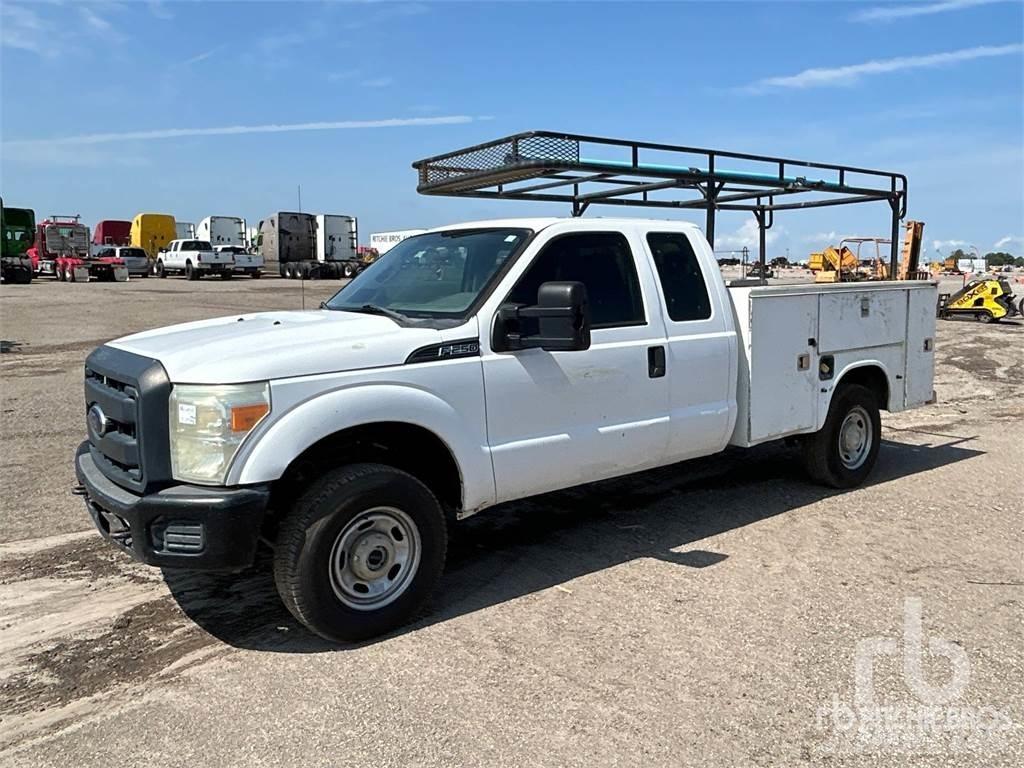 Ford F-250 Forsvar/Miljø