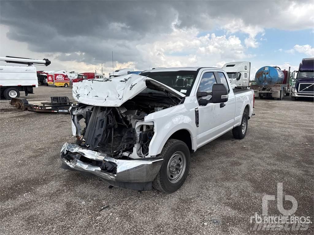Ford F-250 Pickup/Sideaflæsning