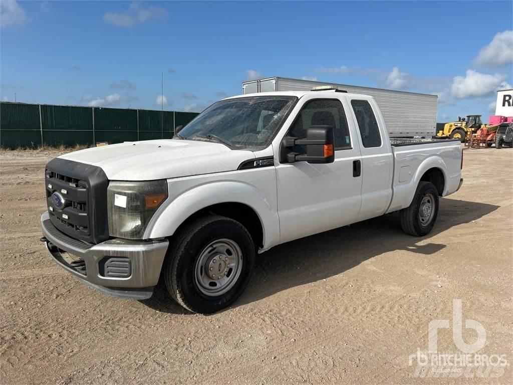 Ford F-250 Pickup/Sideaflæsning