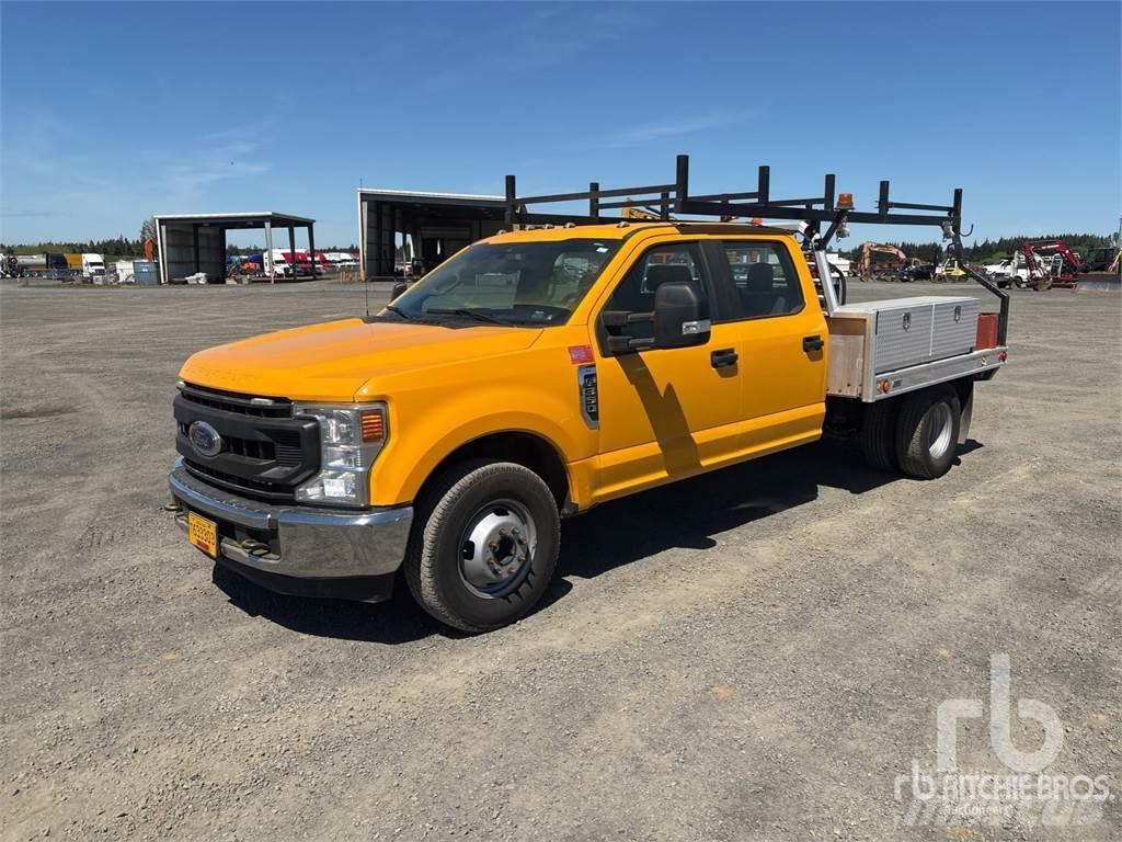 Ford F-350 Lastbil med lad/Flatbed