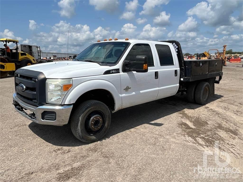 Ford F-350 Lastbil med lad/Flatbed