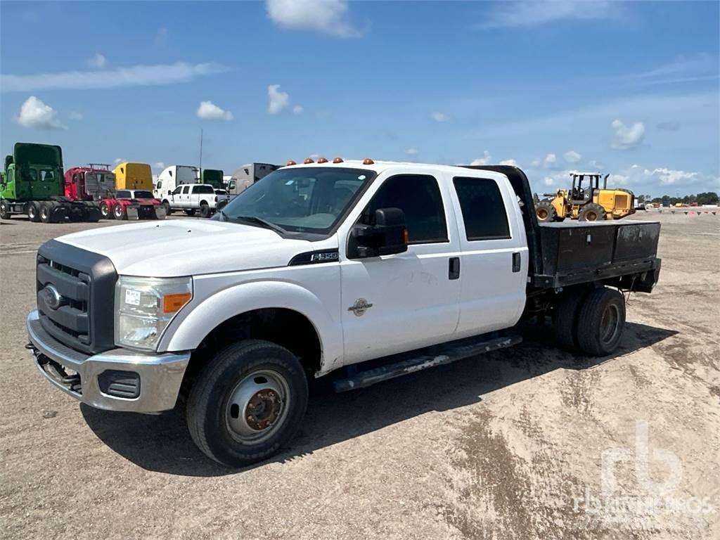 Ford F-350 Lastbil med lad/Flatbed