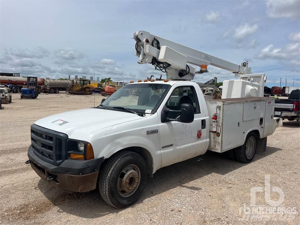 Ford F-350 Trailermonterede lifte