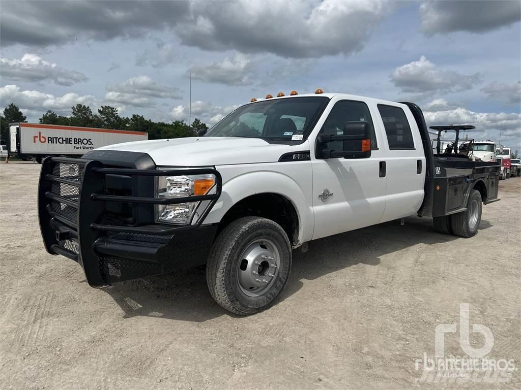 Ford F-350 Lastbil med lad/Flatbed
