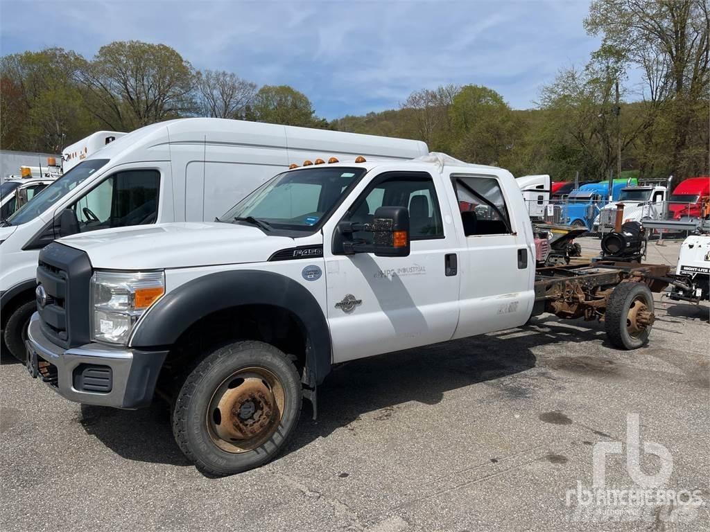 Ford F-450 Chassis