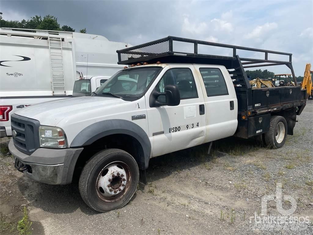 Ford F-450 Lastbil med lad/Flatbed