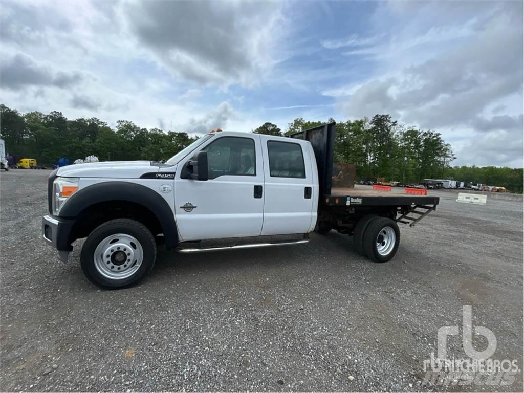 Ford F-450 Lastbil med lad/Flatbed
