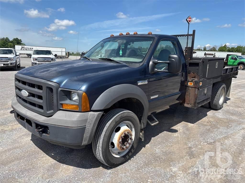 Ford F-450 Lastbil med lad/Flatbed