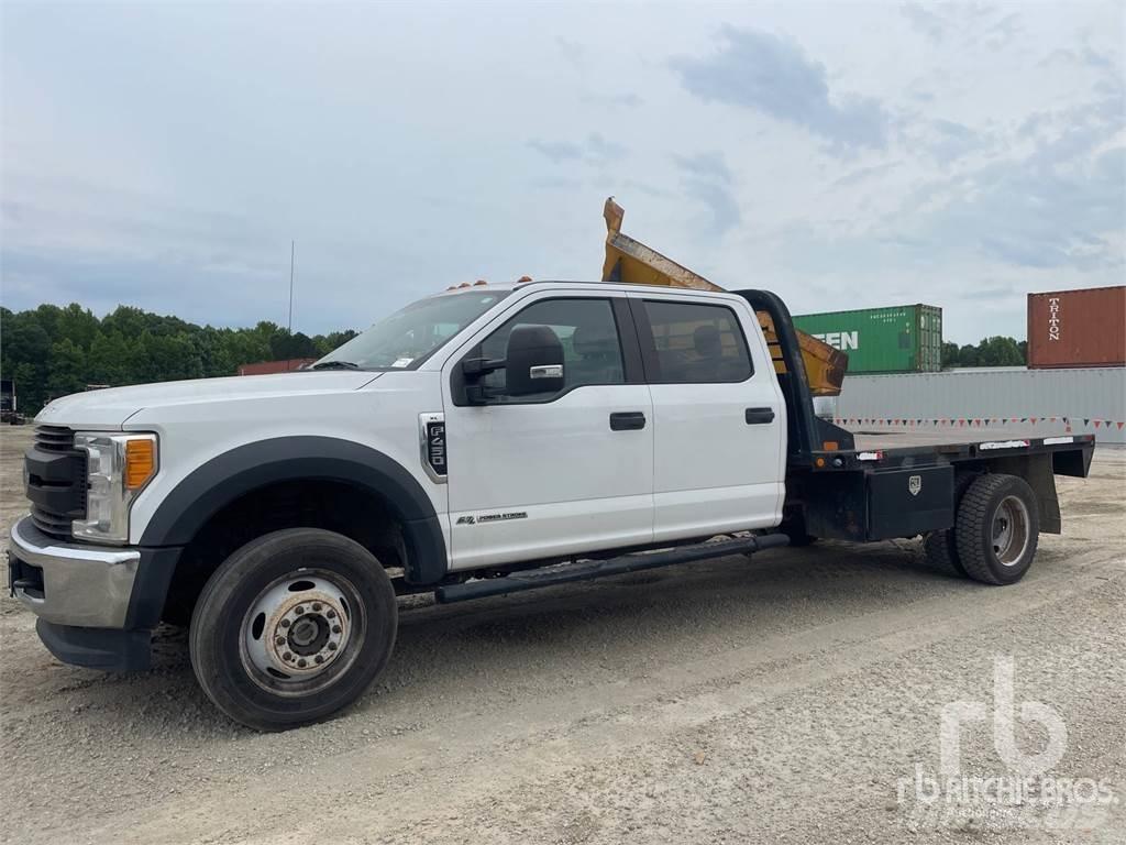 Ford F-450 Lastbil med lad/Flatbed