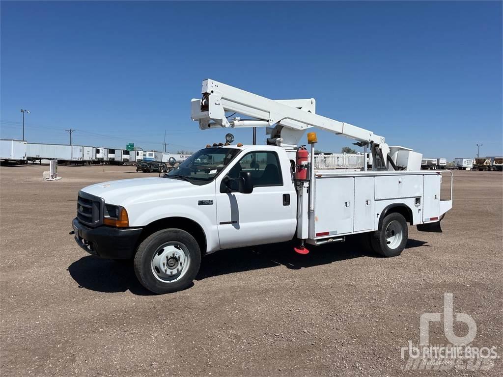 Ford F-550 Trailermonterede lifte