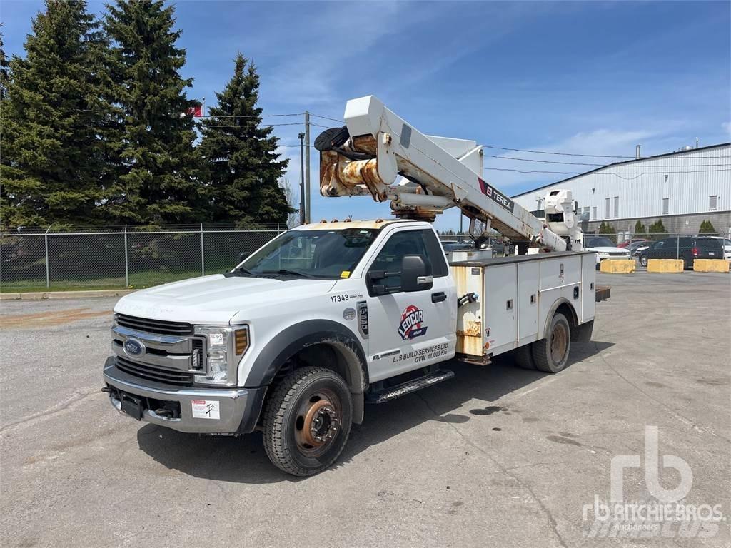 Ford F-550 Trailermonterede lifte