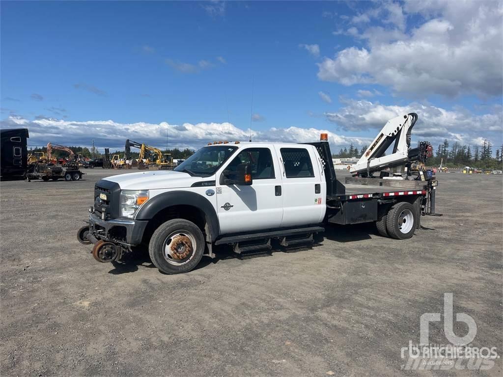 Ford F-550 Lastbil med kran