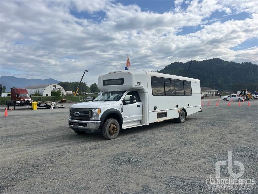 Ford F-550 Rutebiler