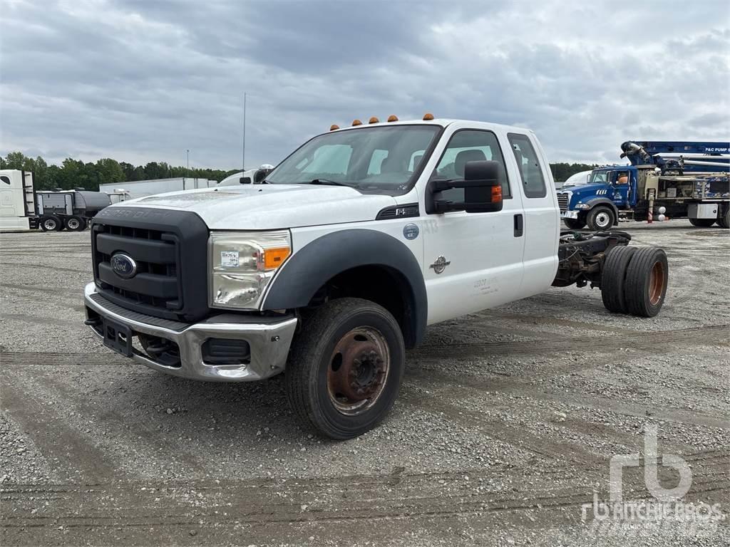Ford F-550 Hjælpemaskiner