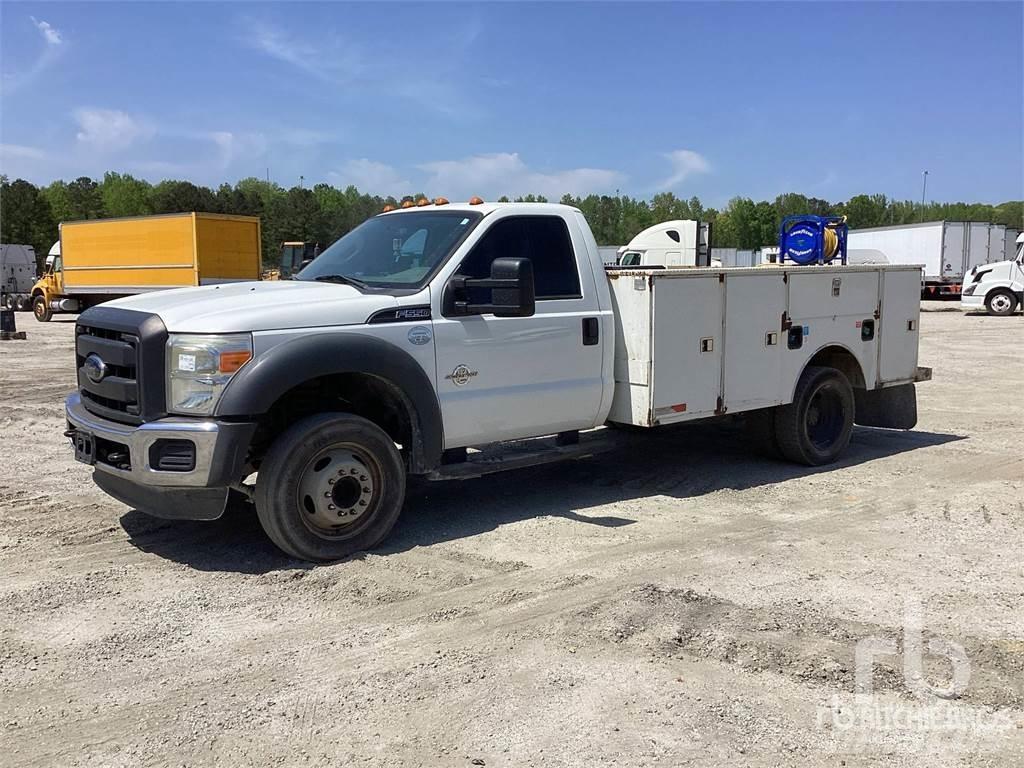 Ford F-550XL Forsvar/Miljø