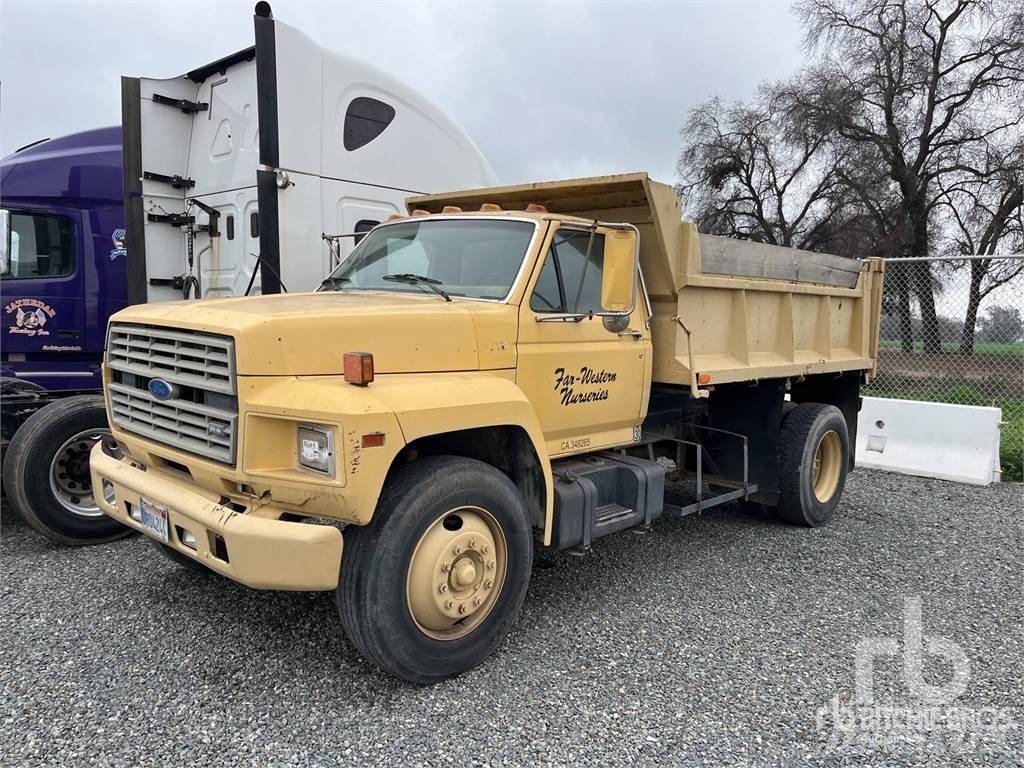 Ford F-700 Lastbiler med tip
