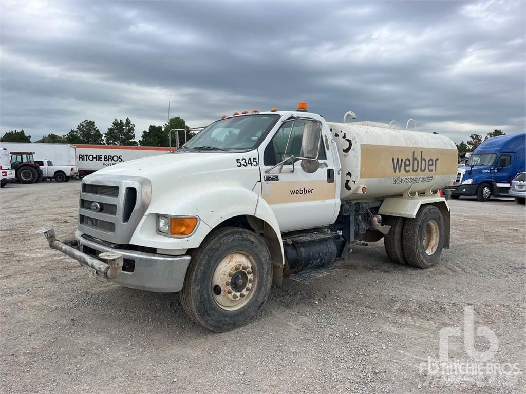Ford F-750 Tankvogne - vand