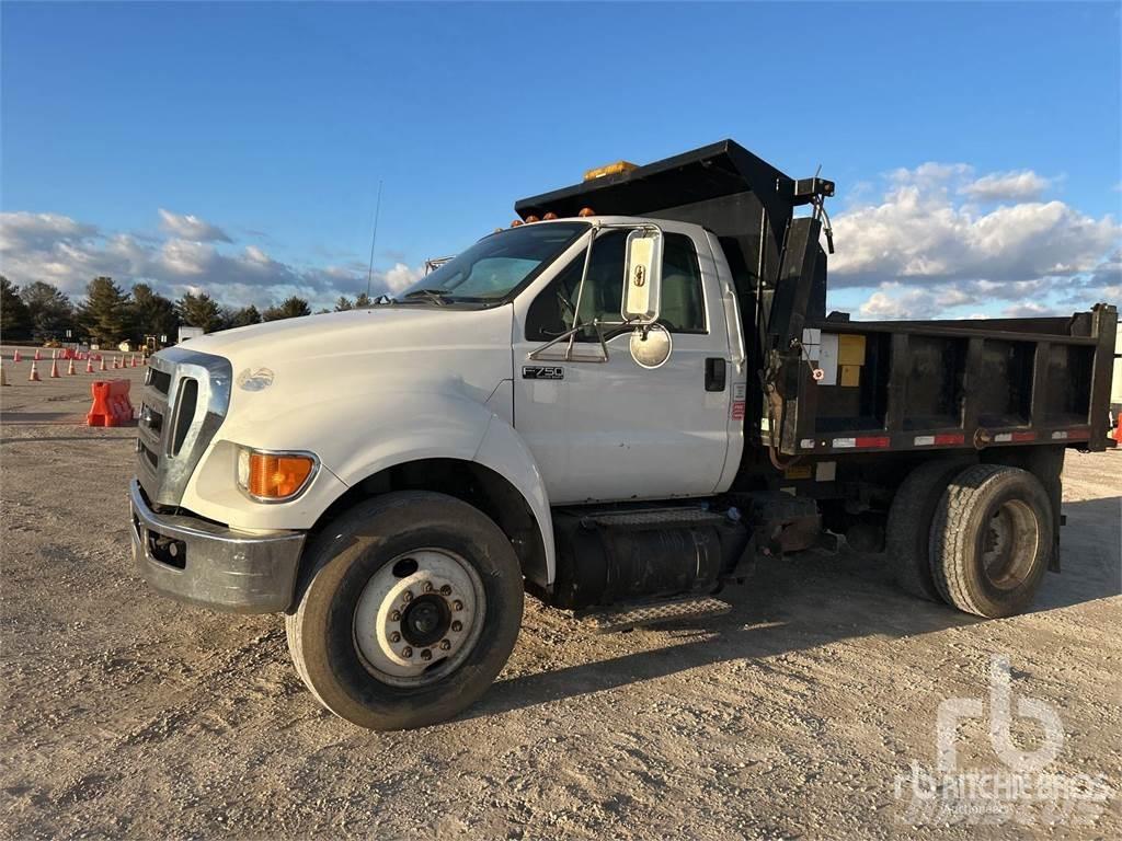 Ford F-750 Lastbiler med tip