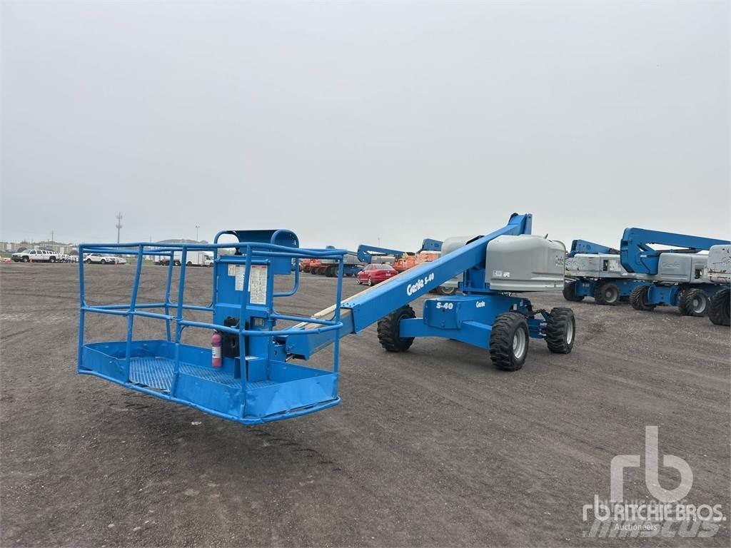 Genie S-40 Bomlifte med knækarm