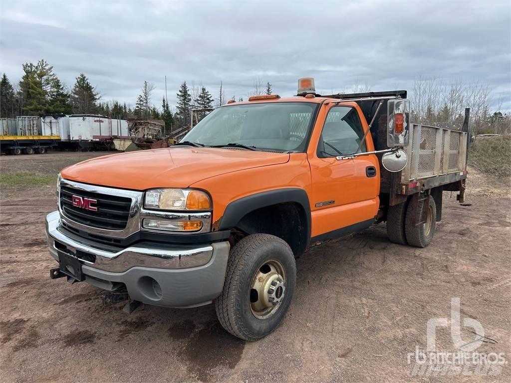 GMC 3500 Lastbil med lad/Flatbed