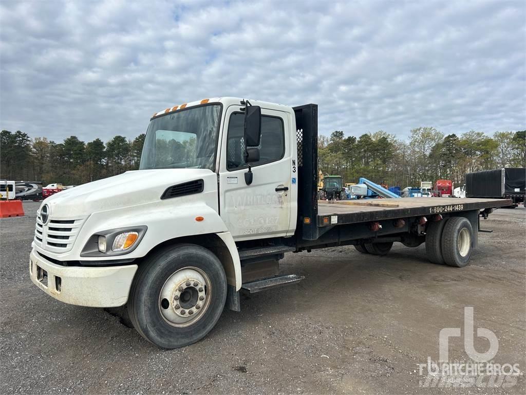 Hino 268 Lastbil med lad/Flatbed