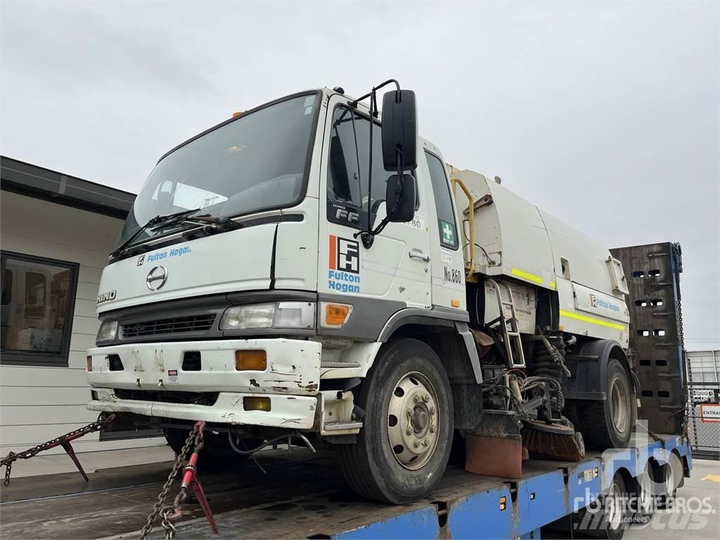 Hino FF1J Fejebiler