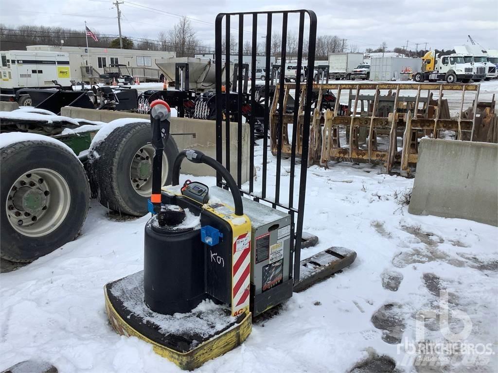 Hyster B60ZAC Pallestativer