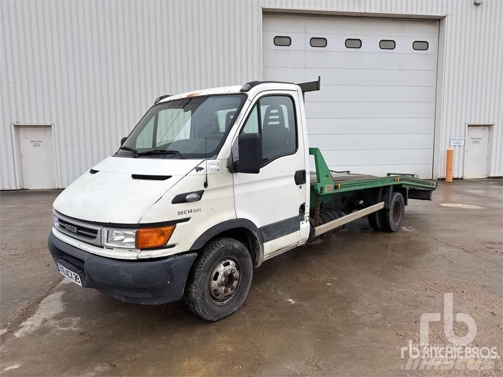 Iveco 35C14HPI Flatbed lastbiler med spil