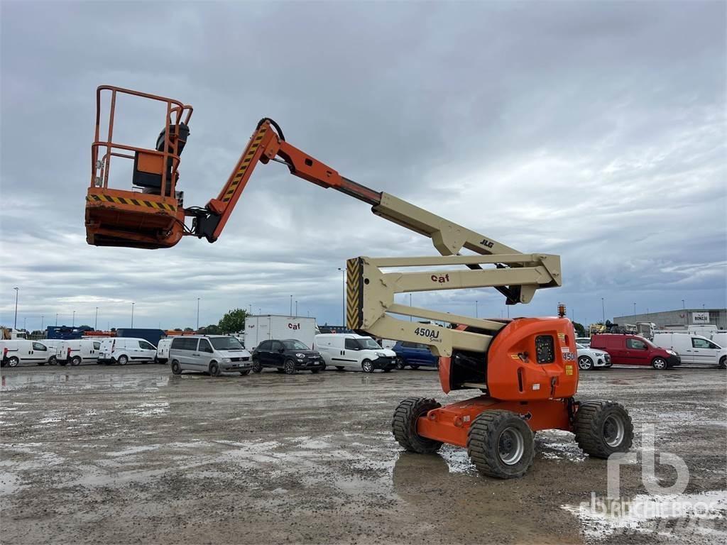 JLG 450 Bomlifte med knækarm