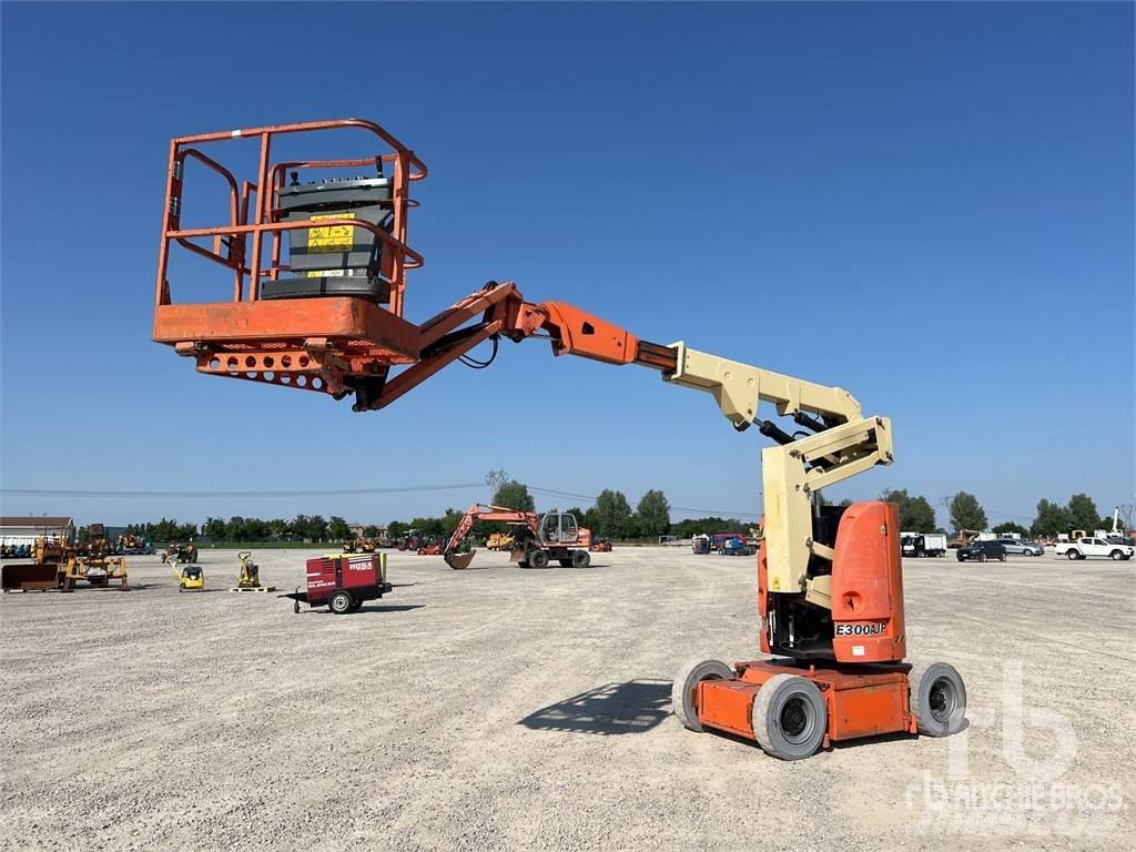 JLG E300 AJP Bomlifte med knækarm