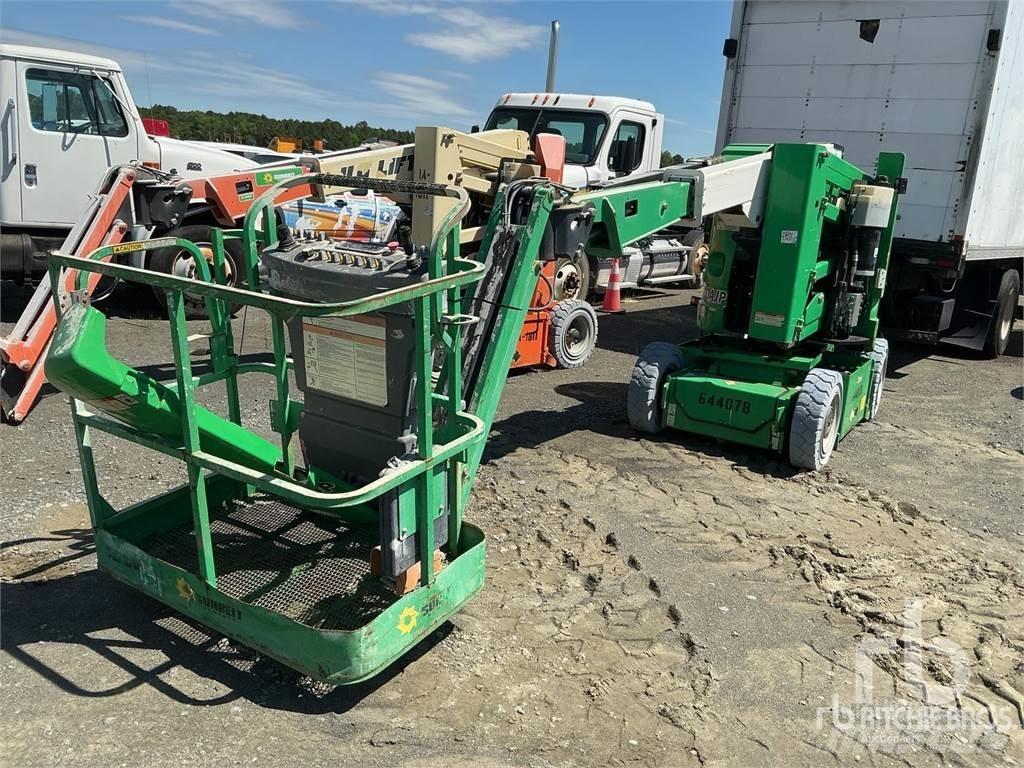 JLG E300AJP Bomlifte med knækarm