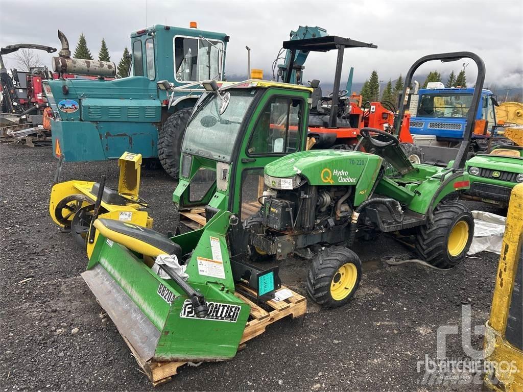John Deere 2305 Kompakte traktorer