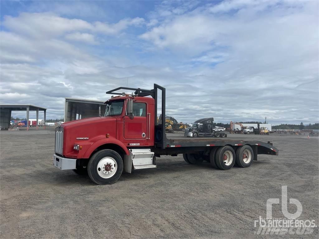 Kenworth T-800 Lastbil med lad/Flatbed