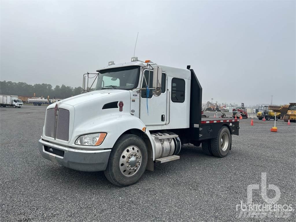 Kenworth T370 Lastbil med lad/Flatbed