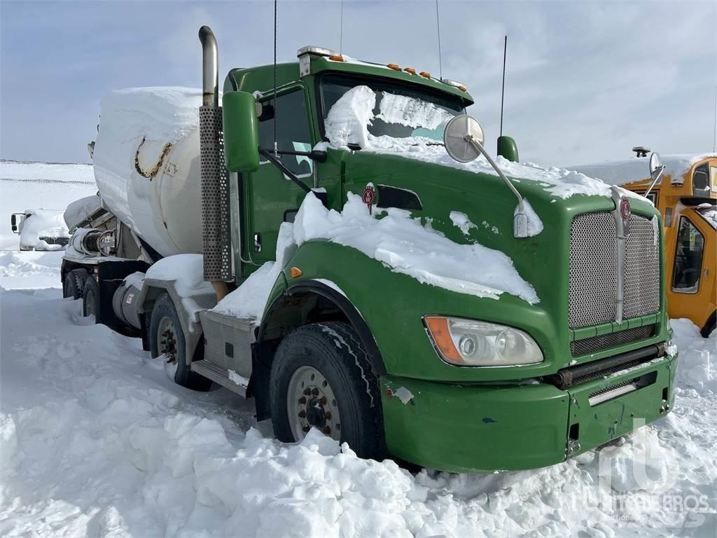 Kenworth T440 Betonbiler