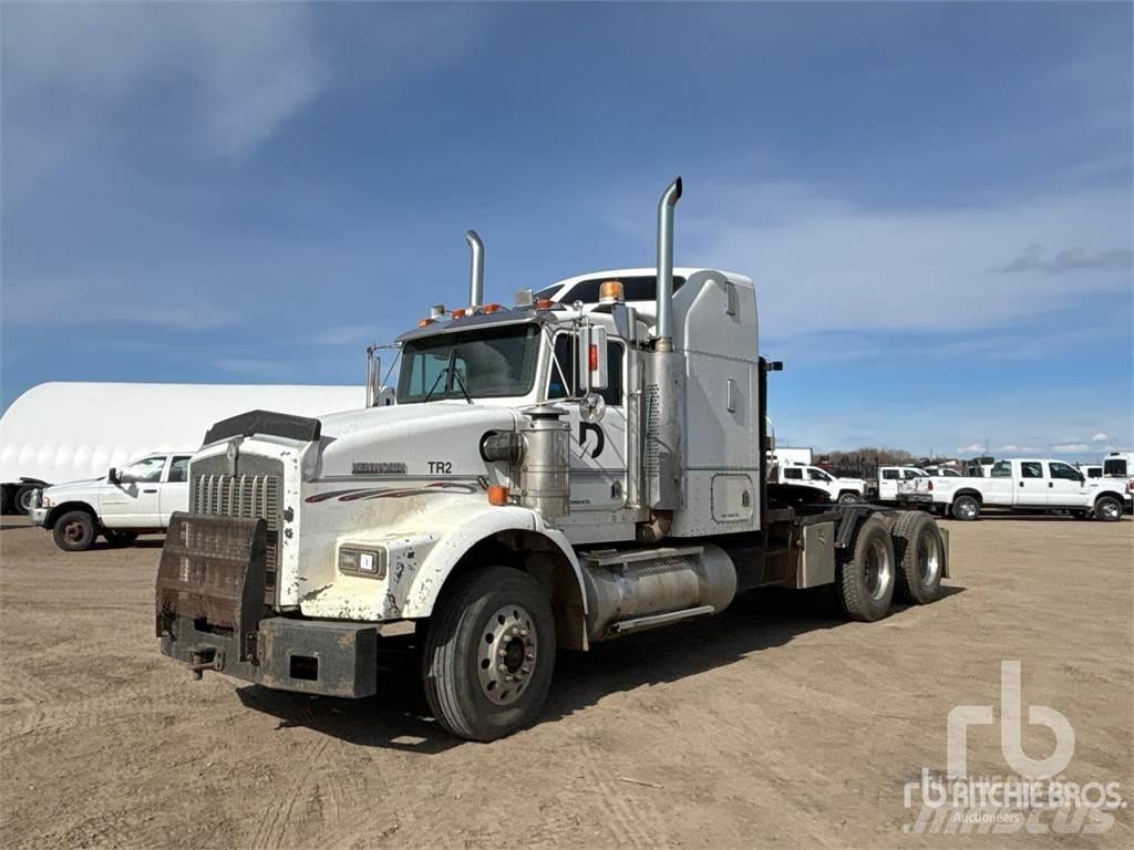 Kenworth T800 Flatbed lastbiler med spil
