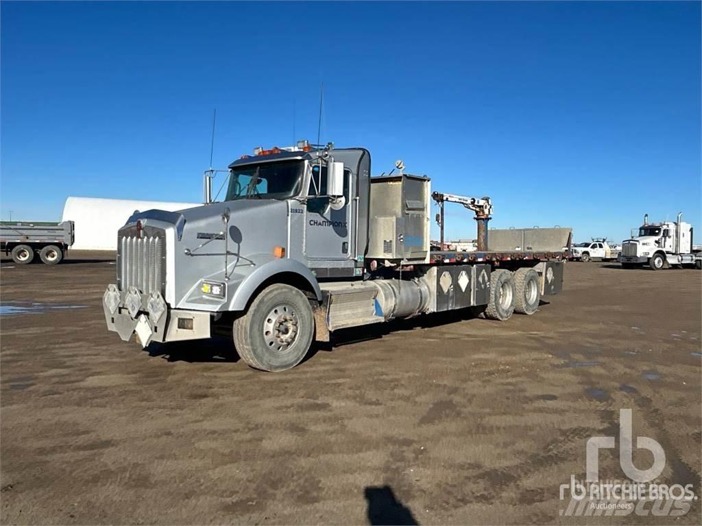Kenworth T800 Lastbil med lad/Flatbed